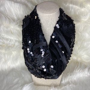 Glam necklace scarf